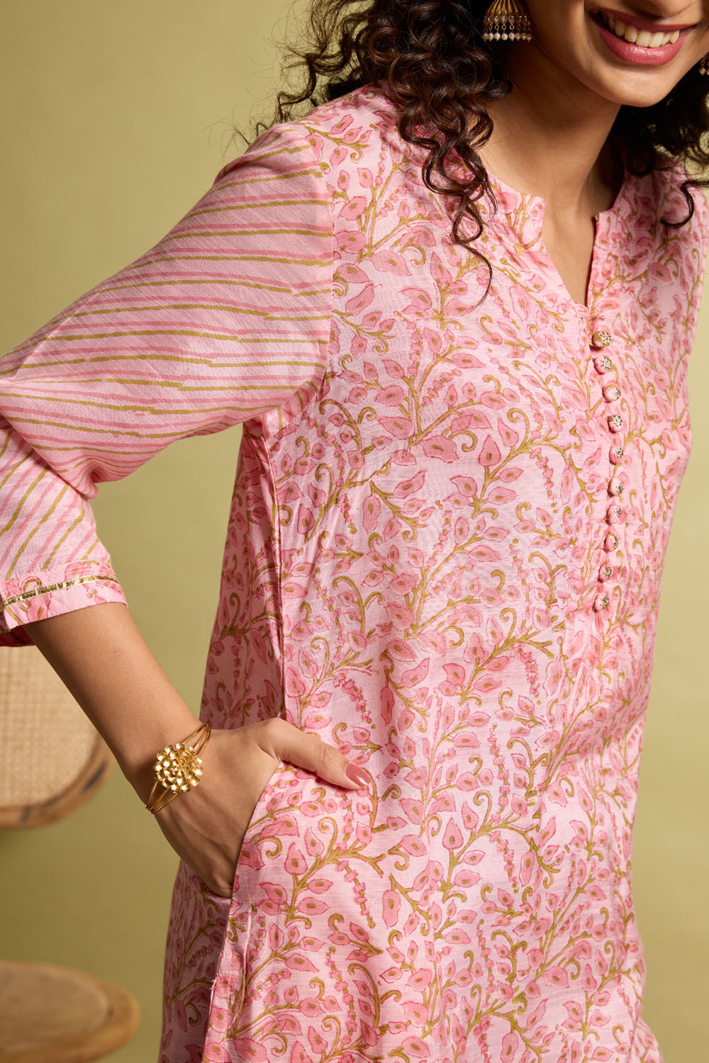 Light Pink Screen Printed Viscose Kurta image number null