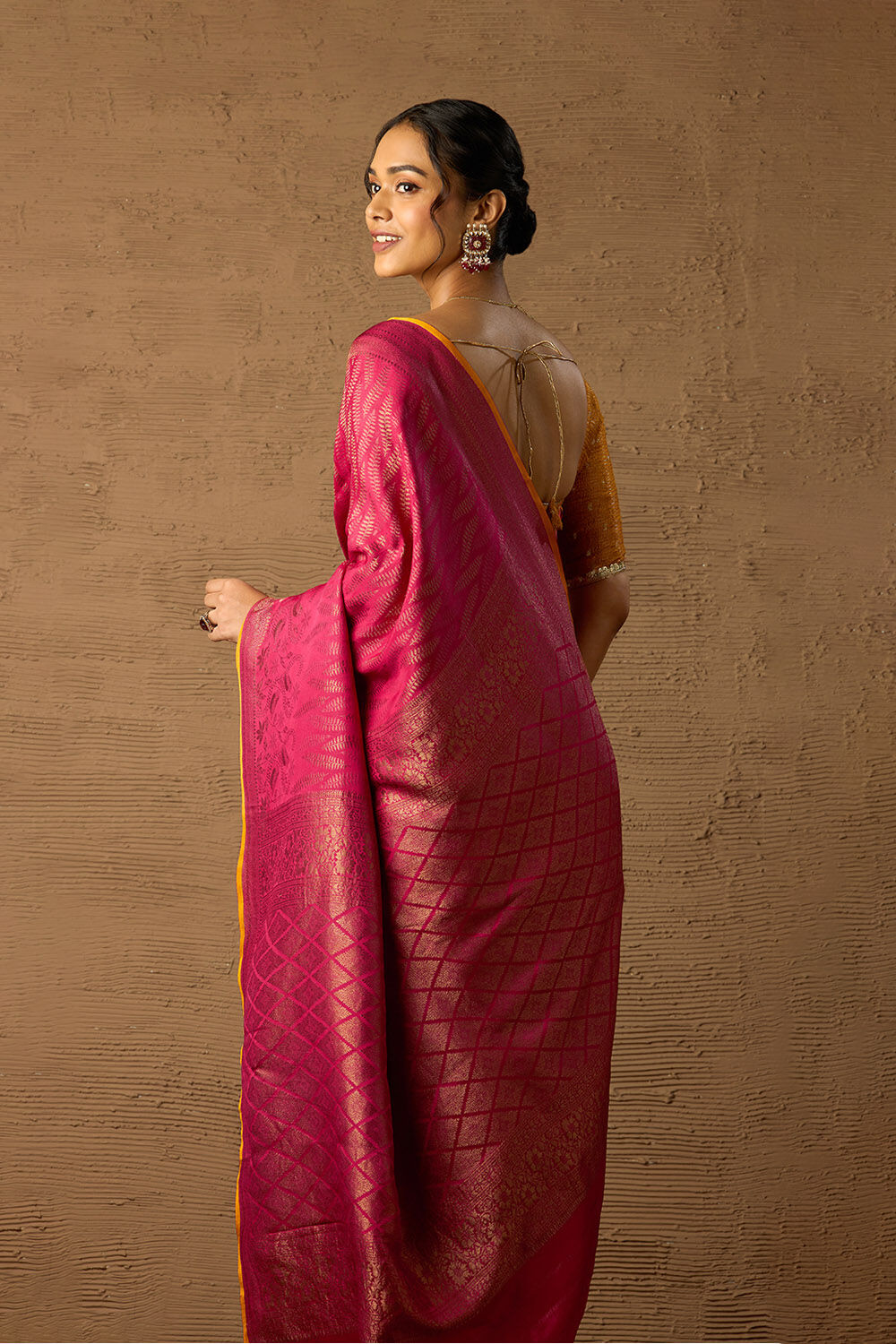 Pink Woven Pure Silk Crepe Saree image number null