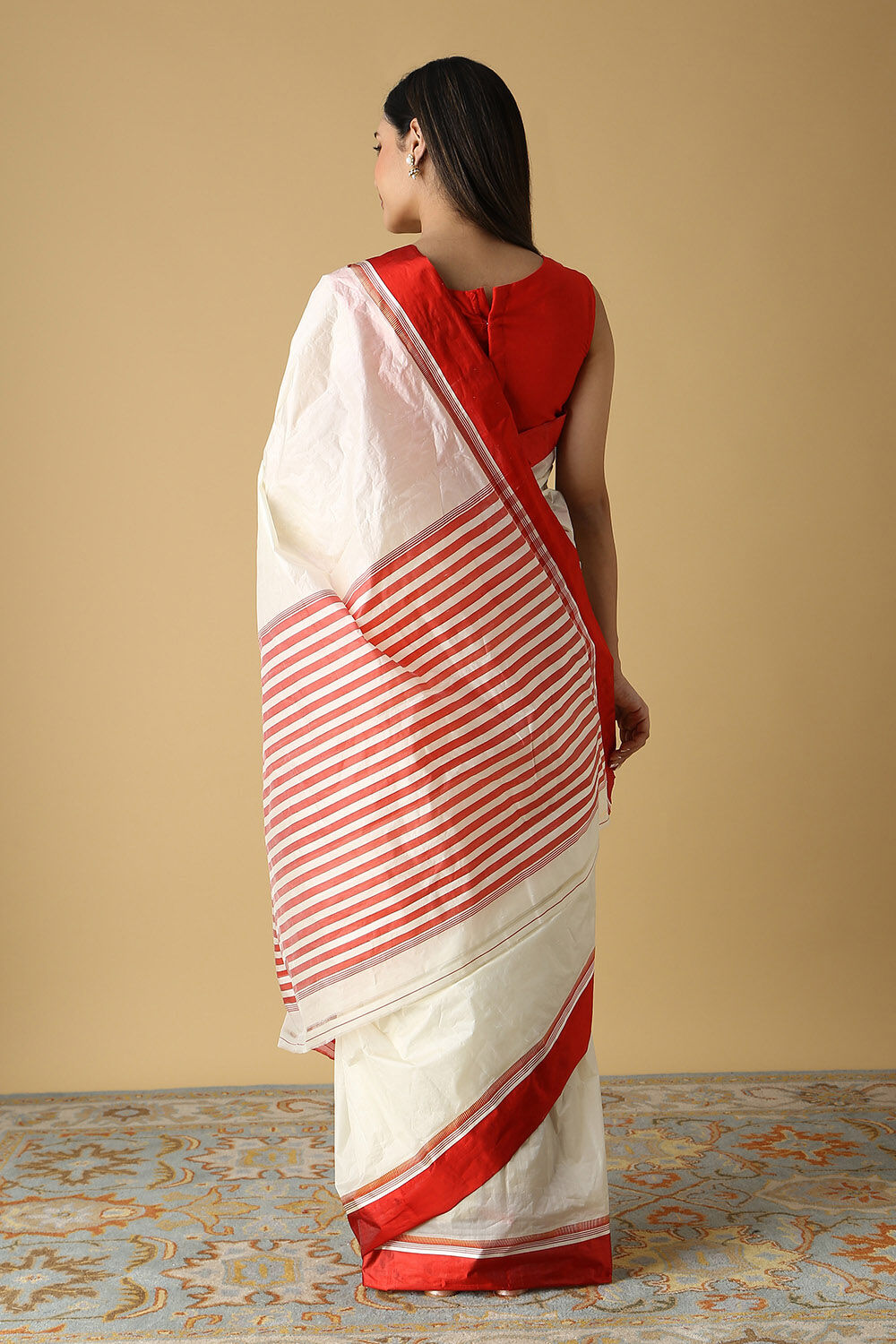 Off White Pure Silk Bengal Saree image number null