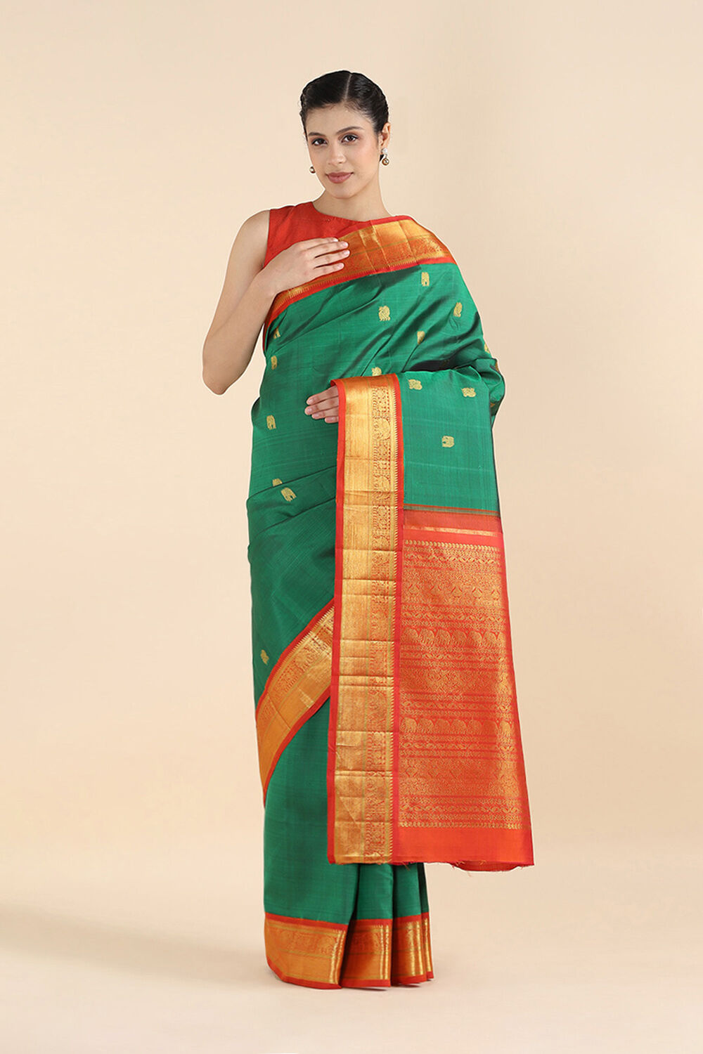 Green Pure Silk Kanjivaram Saree image number null
