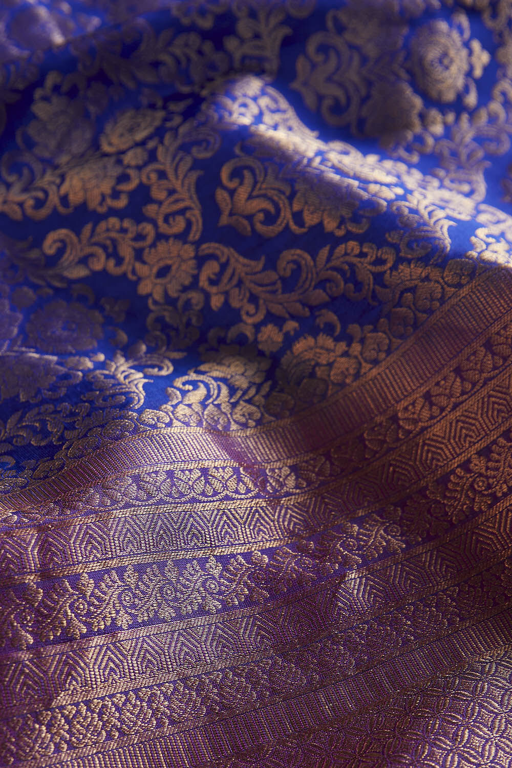 Blue Silk Viscose Woven Saree image number null