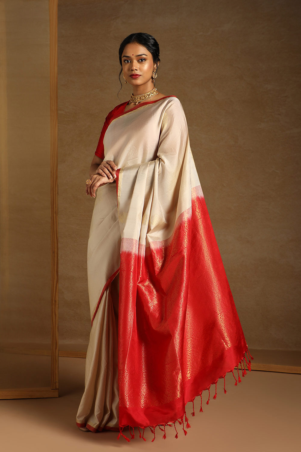 Off White Pure Soft Silk Saree image number null