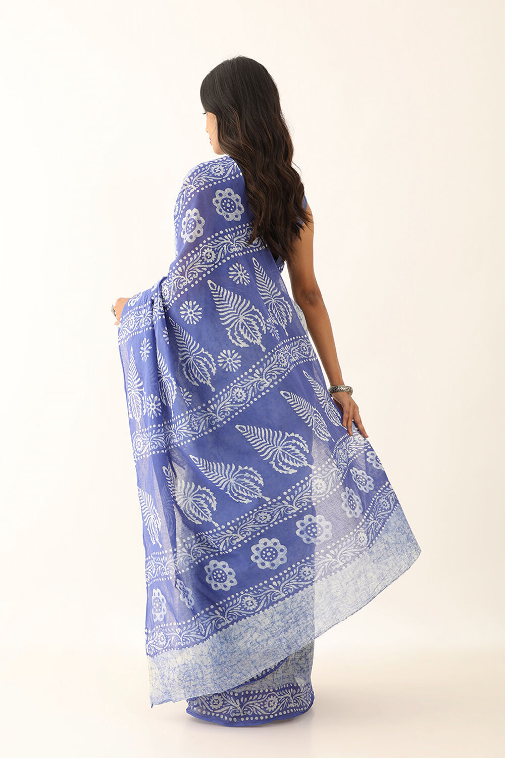 White Pure Cotton Batik Saree image number null