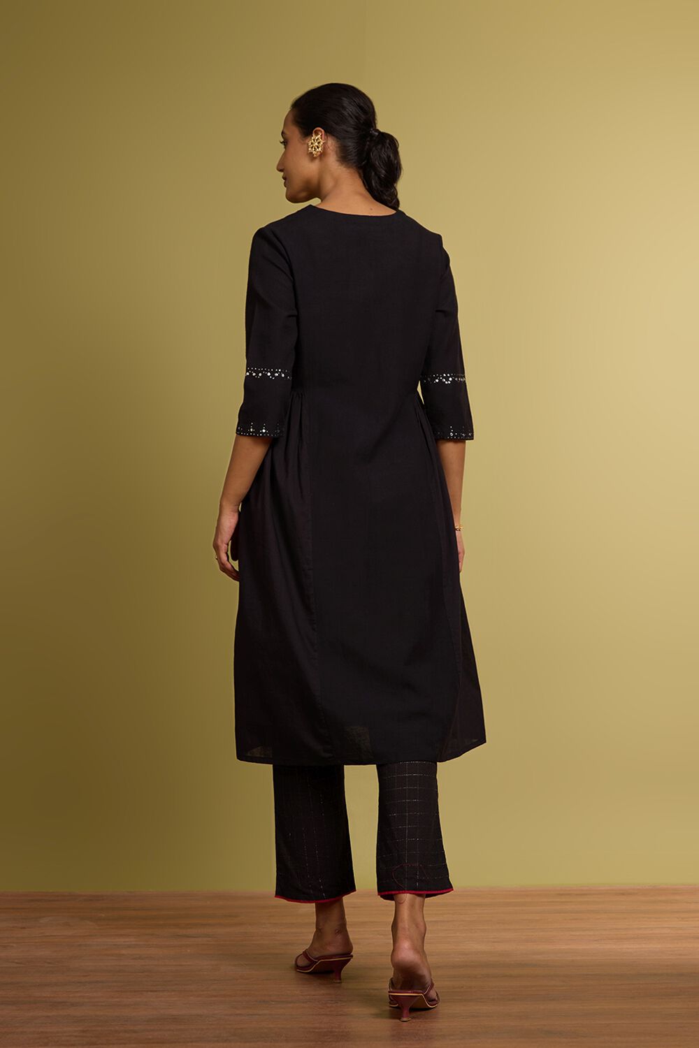 Black Viscose Cotton Mukaish Kurta Set image number null
