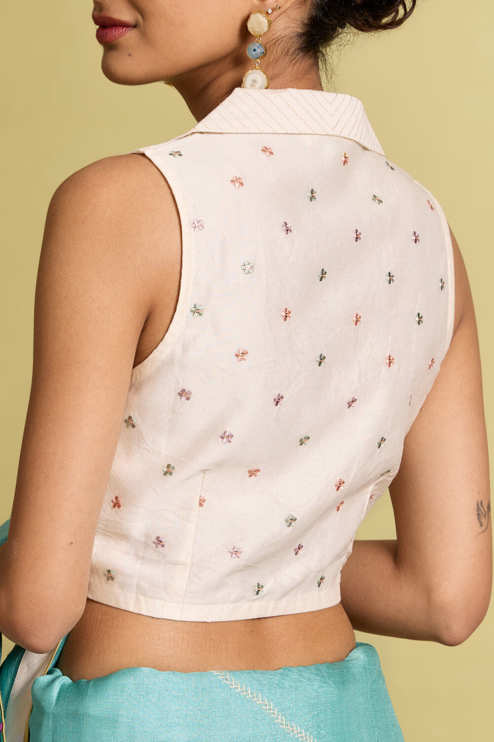 Off White Pure Silk Cotton Embroidered Blouse image number null