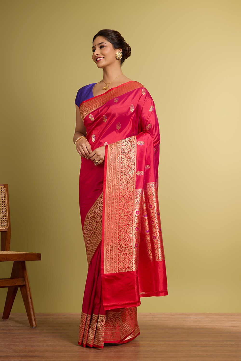 Dark Pink Pure Silk Kadwa Banarasi Saree image number null