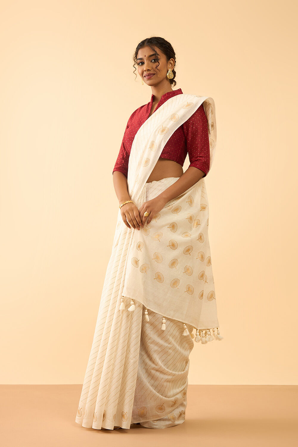 Off White Screen Printed Pure Silk Cotton Saree image number null