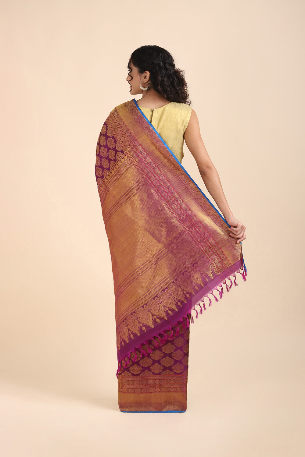 Violet Pure Silk Kanjivaram Saree image number null
