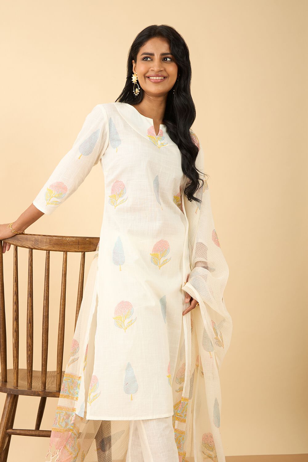 Off White Screen Printed Pure Cotton Kurta Set image number null