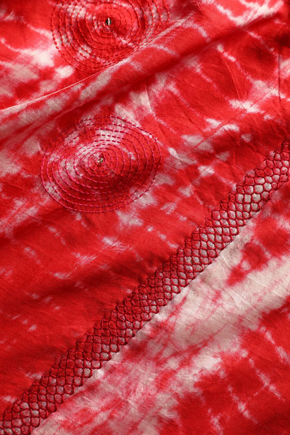 Off White Bengali Pure Silk Kantha Embroidery Saree image number null