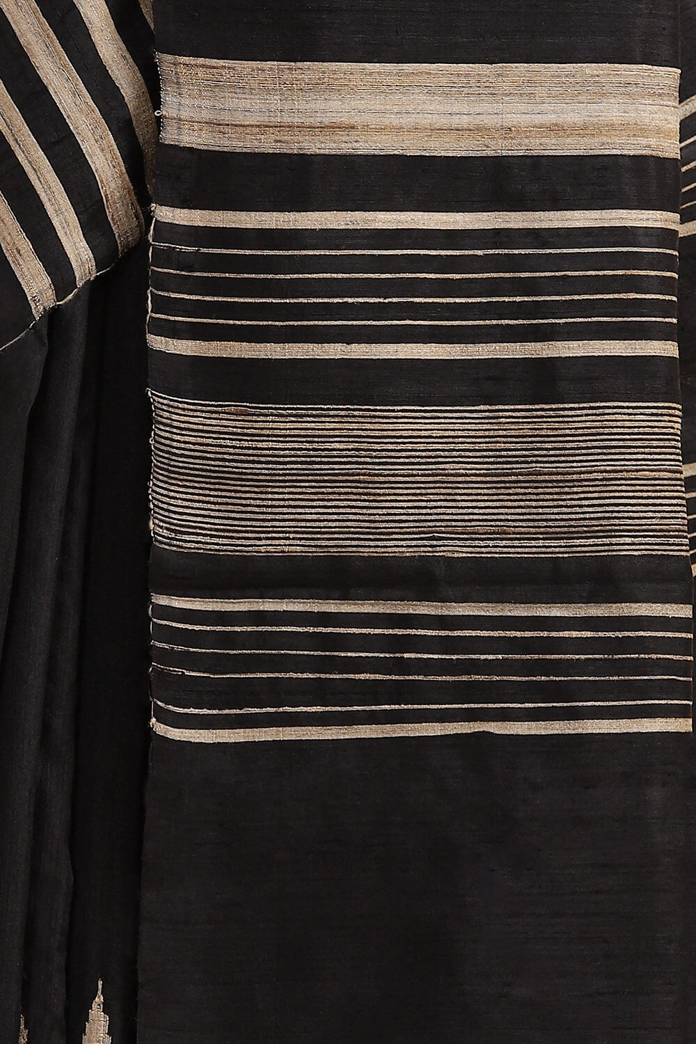 Black Pure Silk Woven Saree image number null