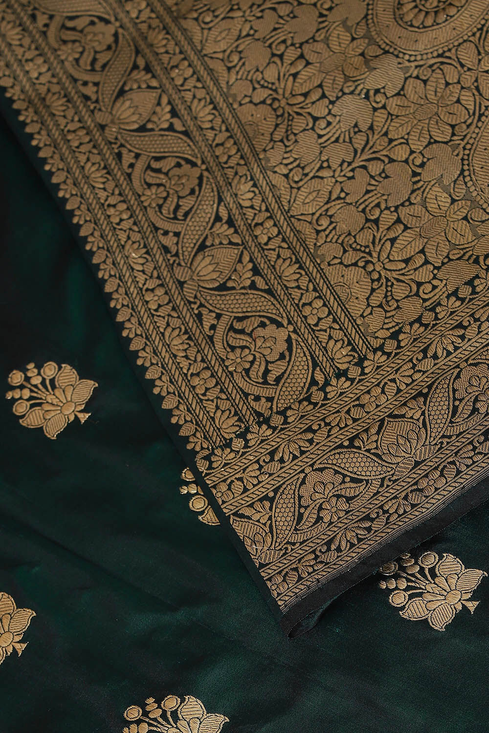 Dark Green Pure Silk Banarasi Saree image number null