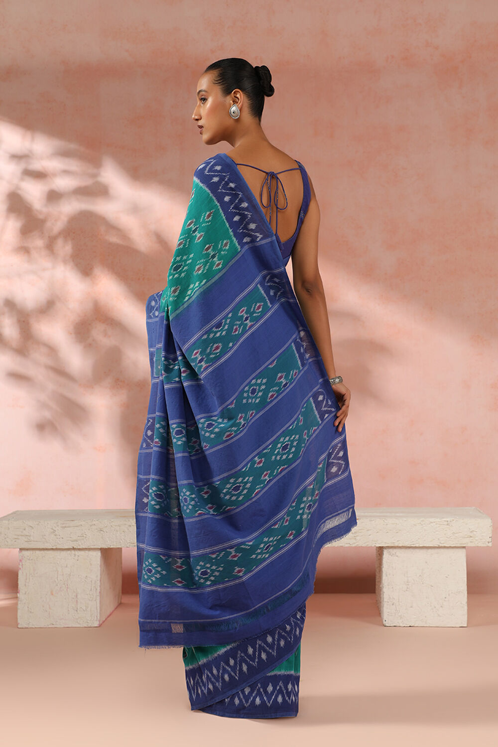 Green Pure Cotton Pochampalli Ikat Saree image number null