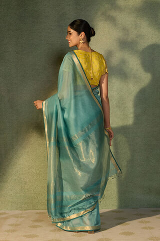 Light Blue Woven Pure Silk Cotton Maheshwari Saree thumbnail image number null