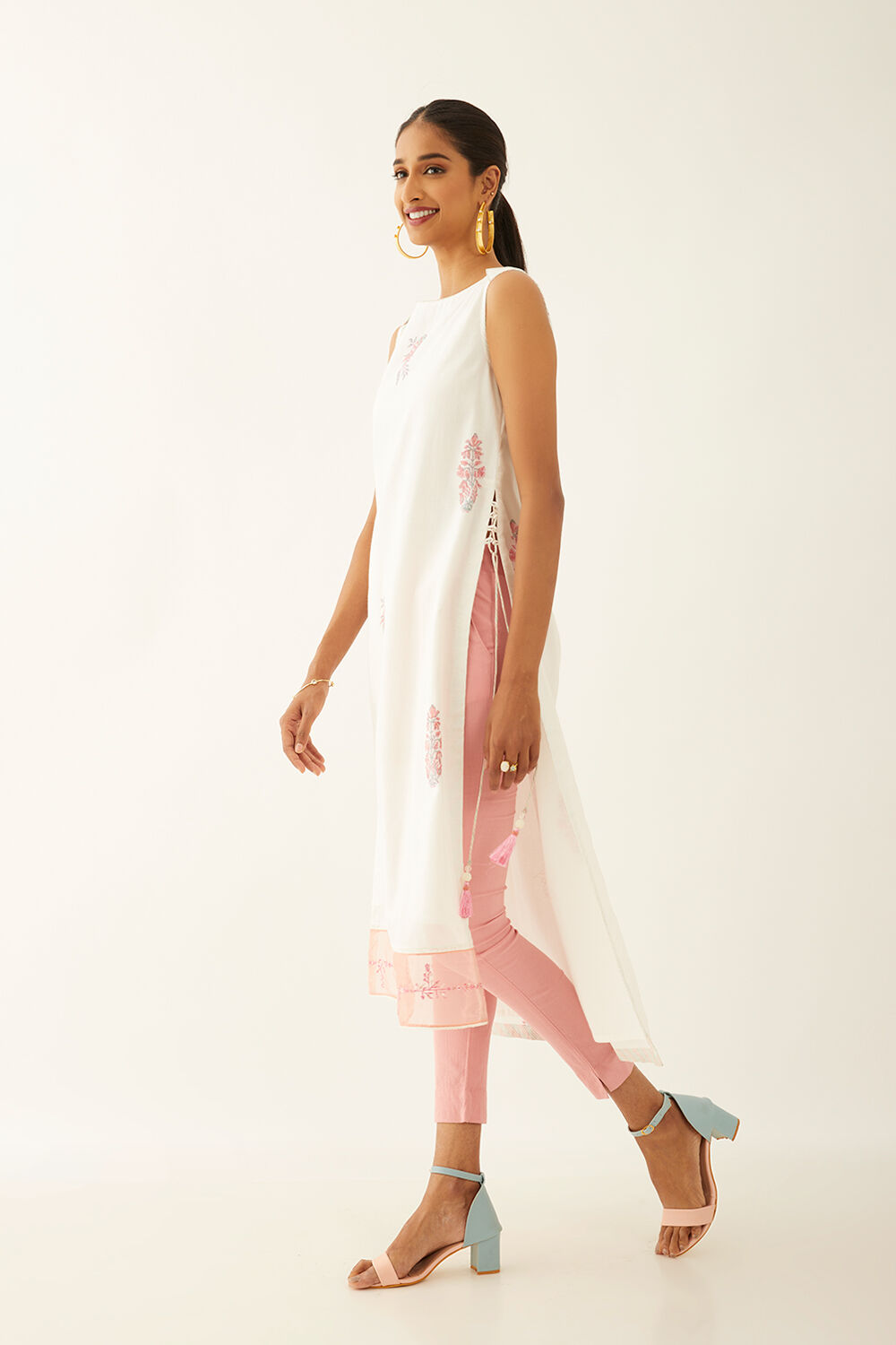 Off White Viscose Block Printed Kurta image number null