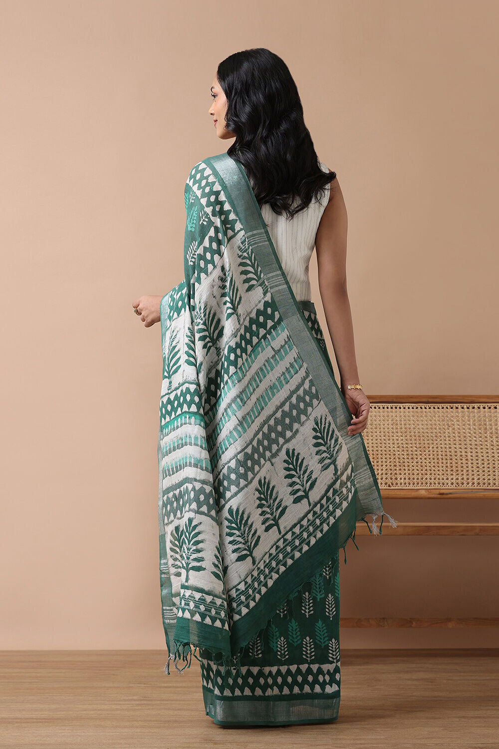 Green Cotton Viscose Contemporary Block Printed Saree image number null