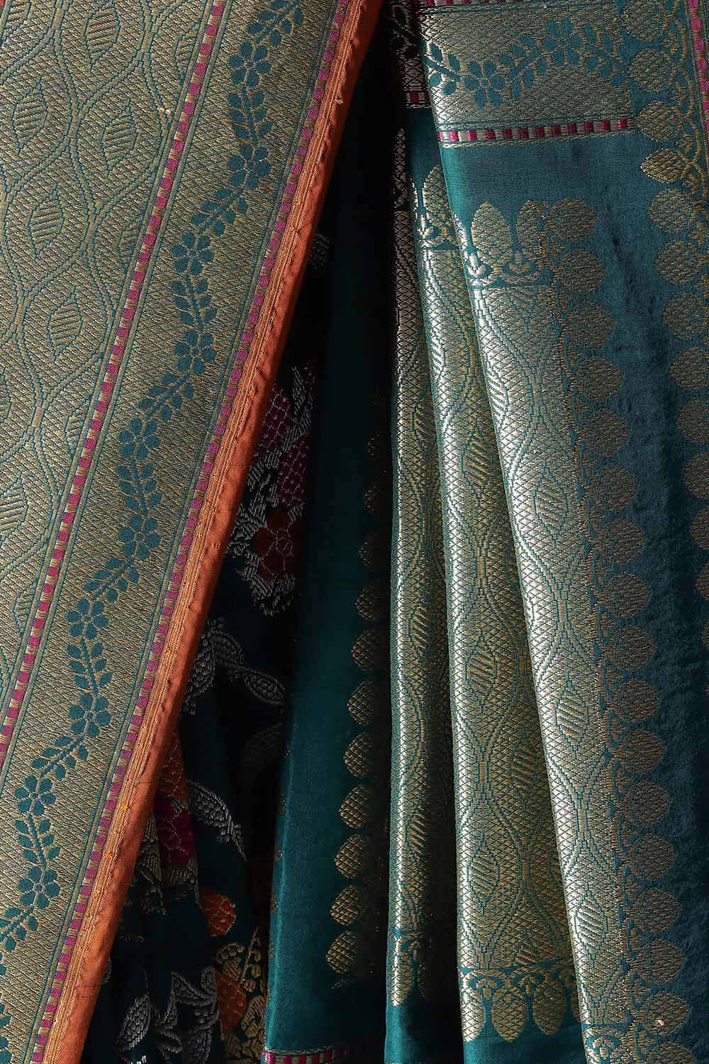 Dark Green Pure Silk Banarasi Saree image number null