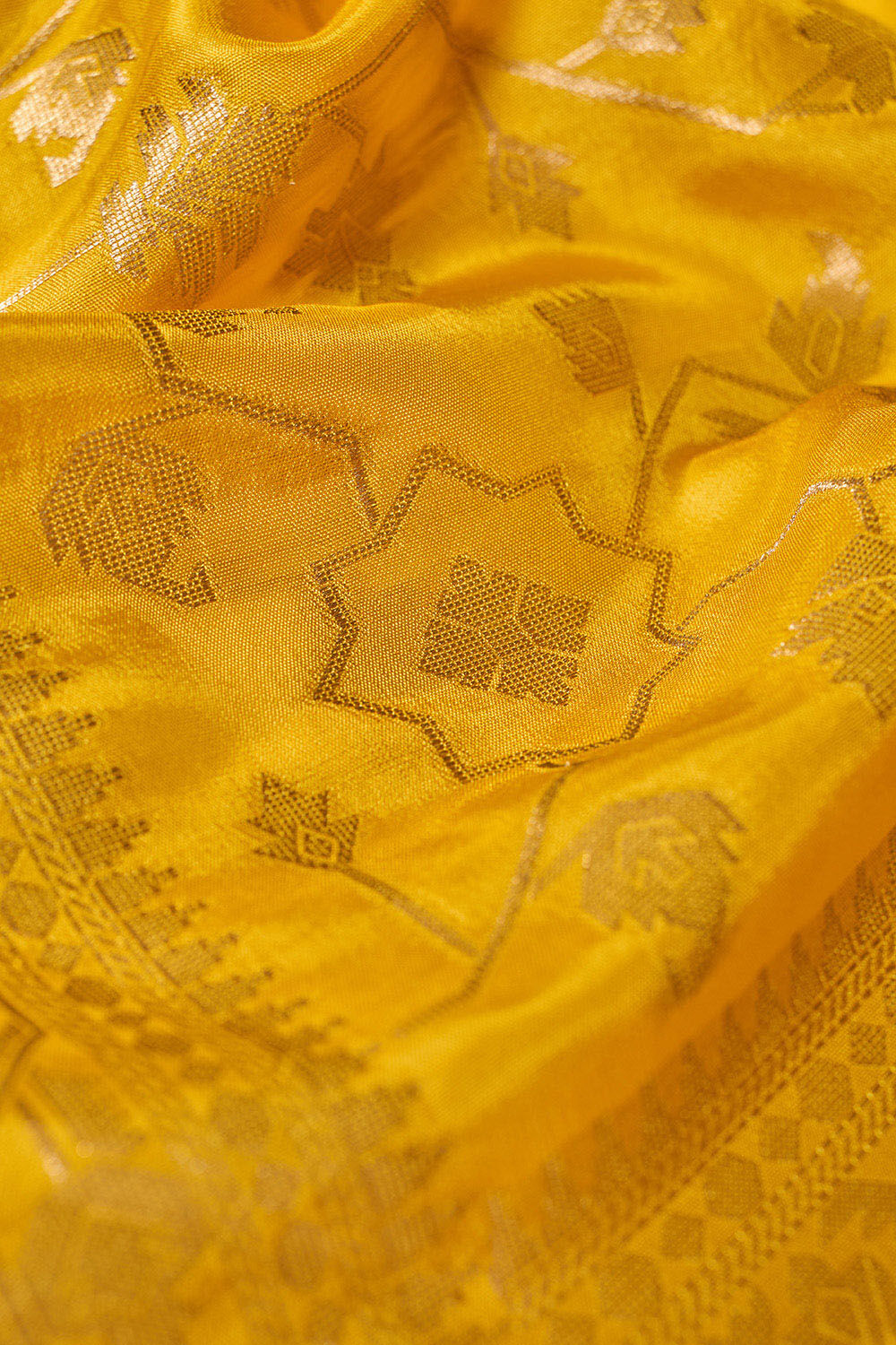 Yellow Woven Pure Viscose Saree image number null