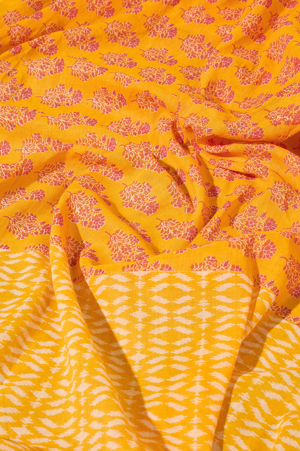 Yellow Screen Printed Bengal Pure Mulmul Cotton Saree image number null