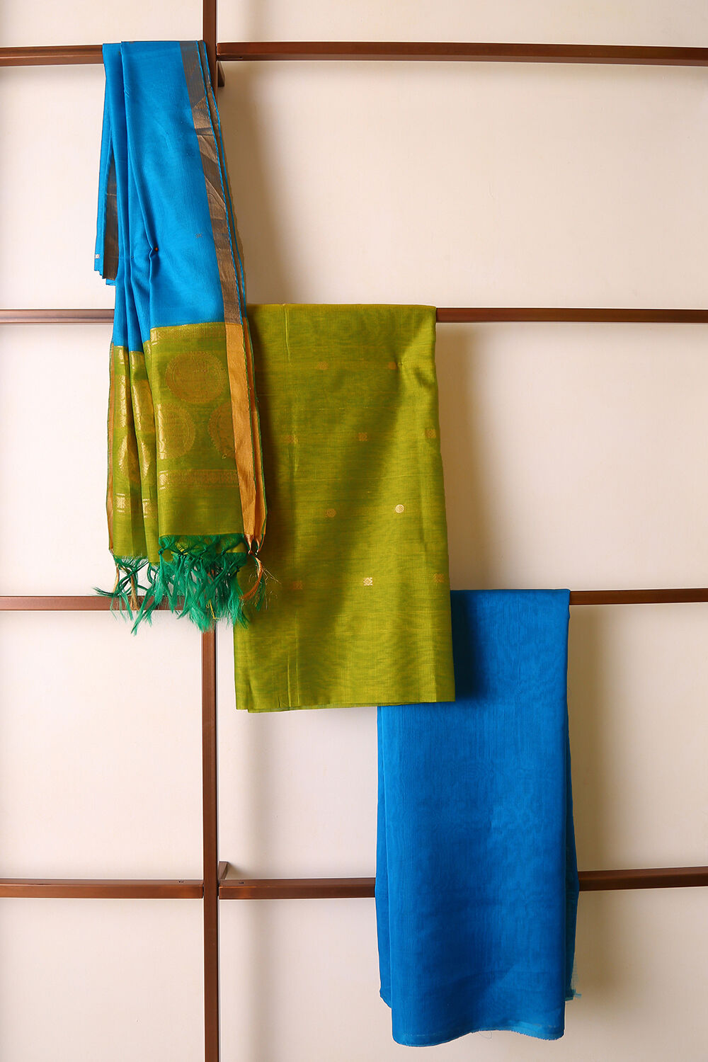 Sap Green South Pure Silk Cotton Suit Set image number null