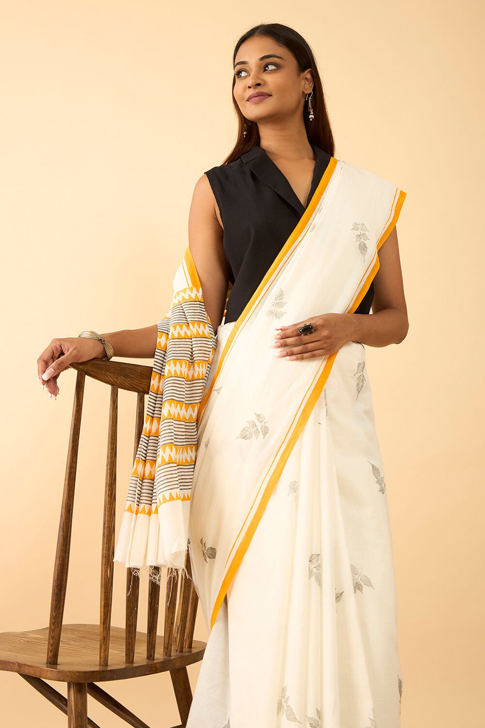 Off White Maharashtra Printed Khadi Cotton Saree image number null