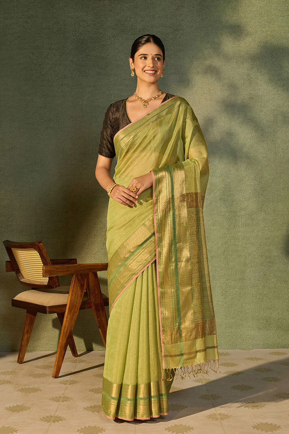 Light Green Woven Pure Tissue Cotton Maheshwari Saree image number null