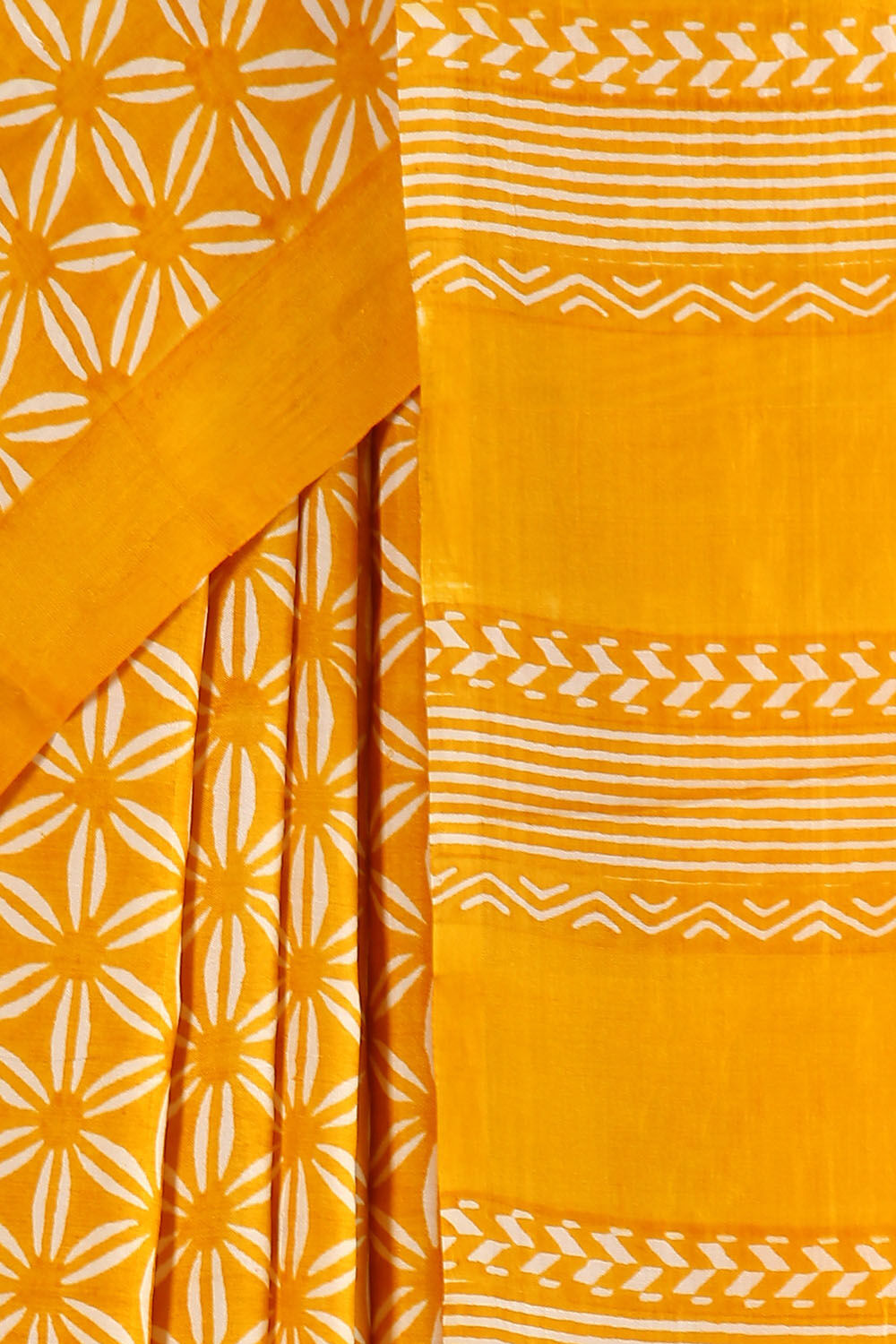 Yellow Pure Silk Printed Saree image number null