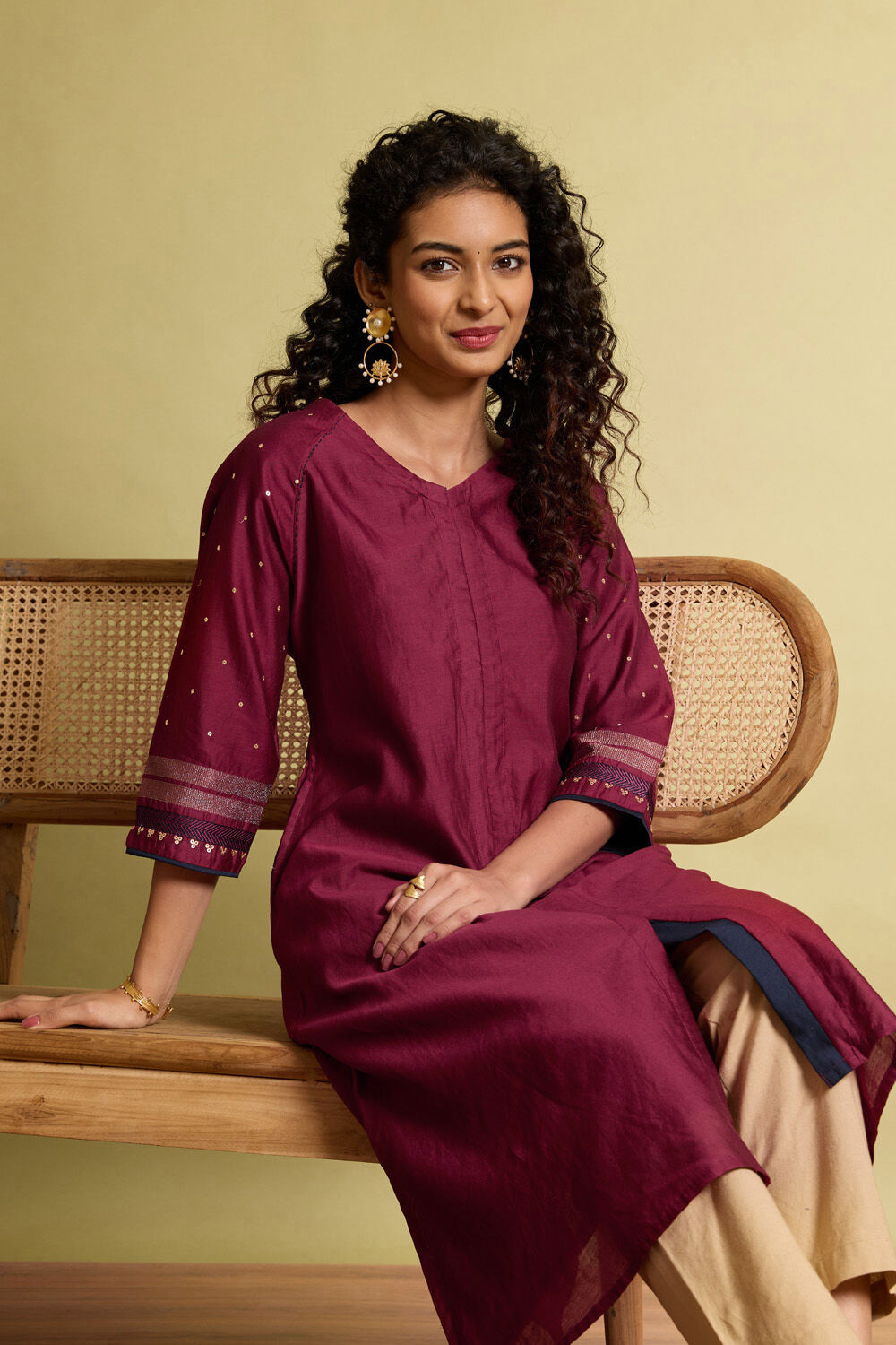 Dark Pink Pure Silk Cotton Embroidered Kurta image number null