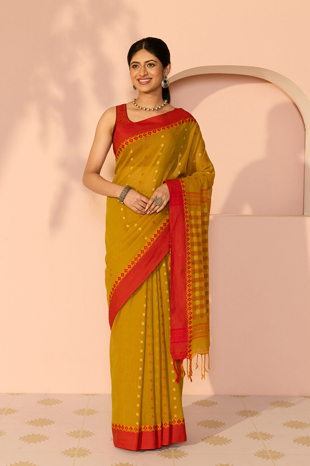 Light Yellow Woven Pure Cotton Bengal Saree image number null