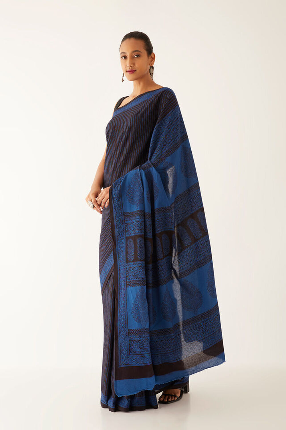 Blue Pure Cotton Bagh Printed Saree image number null