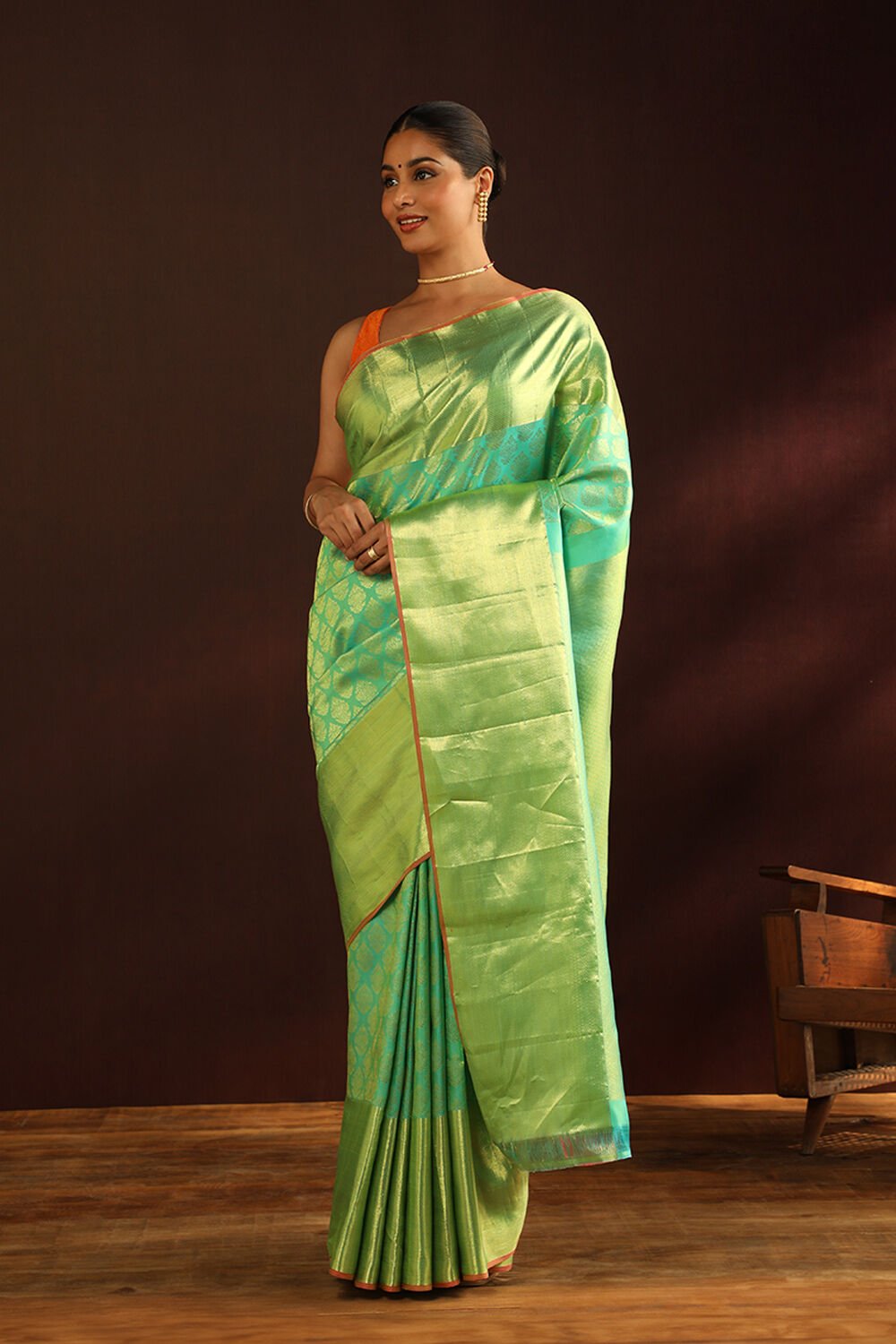 Green Kanjivaram Inspired Design Pure Silk Woven Saree image number null