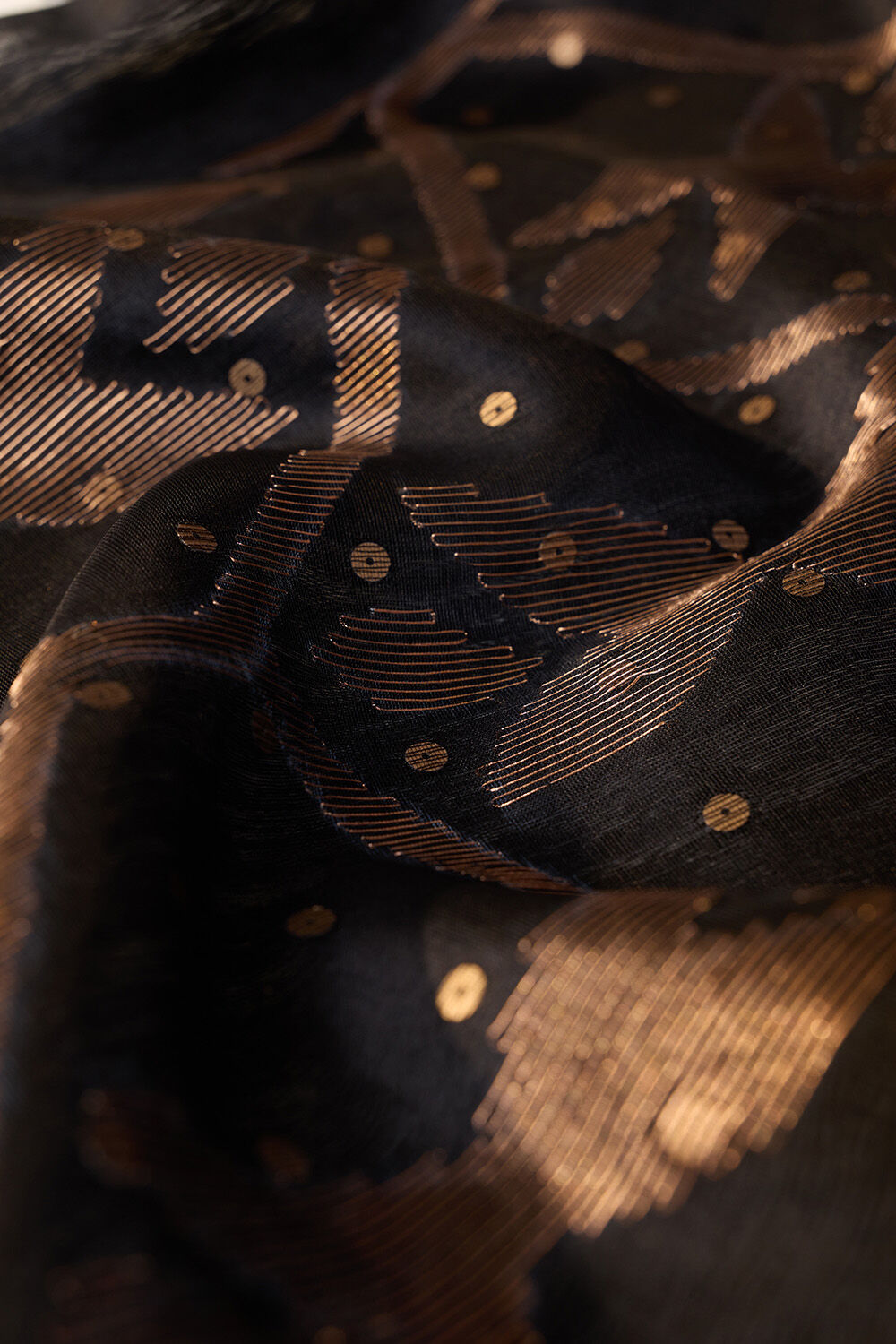 Black Bengal Pure Silk Vanya Jamdani Saree image number null