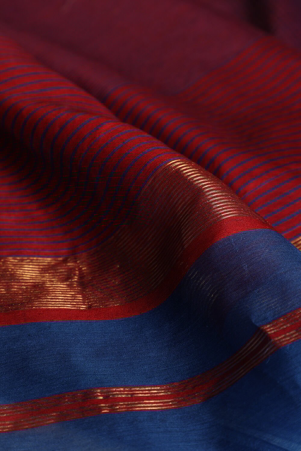 Navy Woven Pure Silk Cotton Maheswari Saree image number null