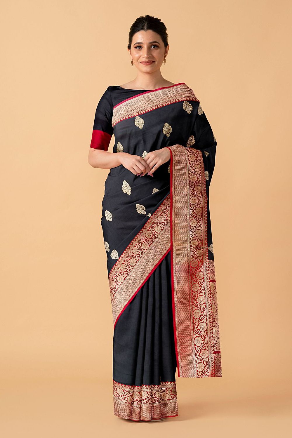Black Pure Silk Banarasi Saree image number null