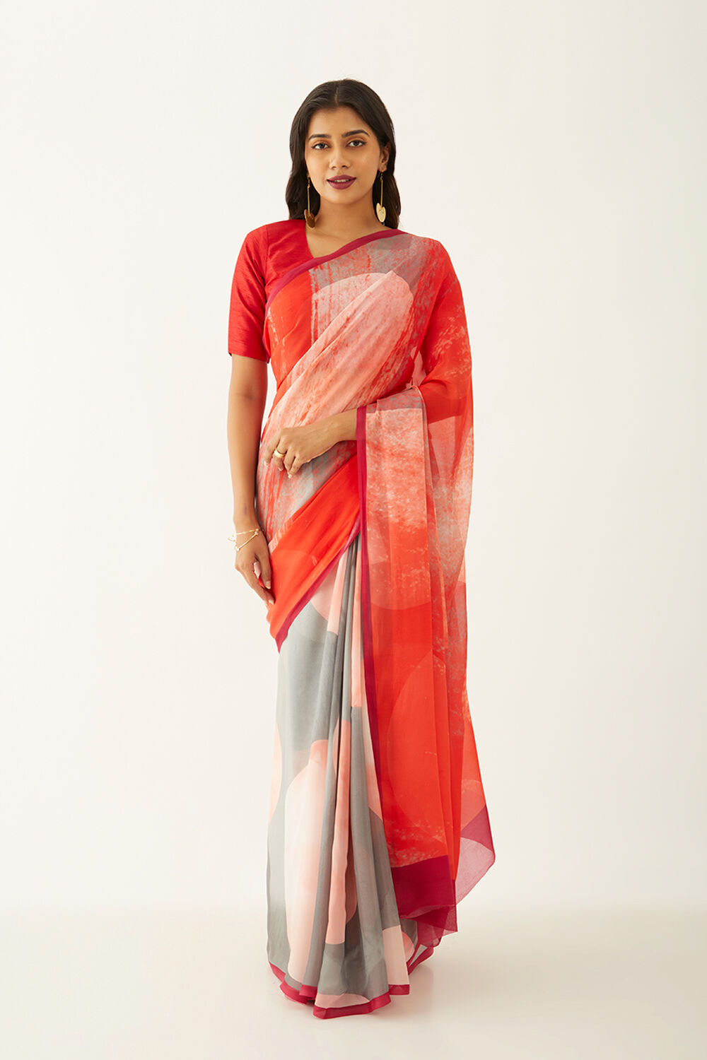 Grey Viscose Crepe Printed Saree image number null