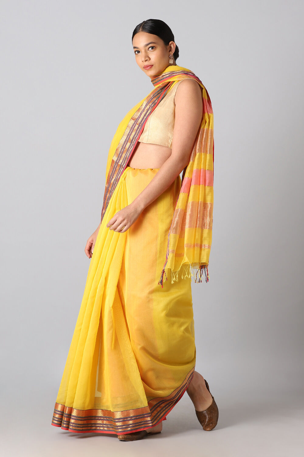 Yellow Pure Silk Cotton Maheswari Saree image number null