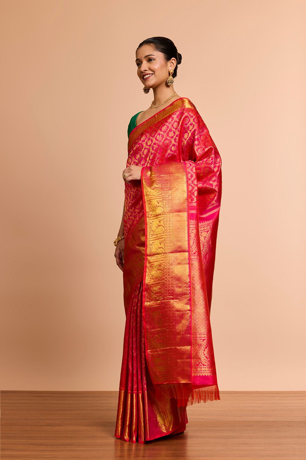 Pink Pure Silk Woven Kanjeevaram Saree image number null