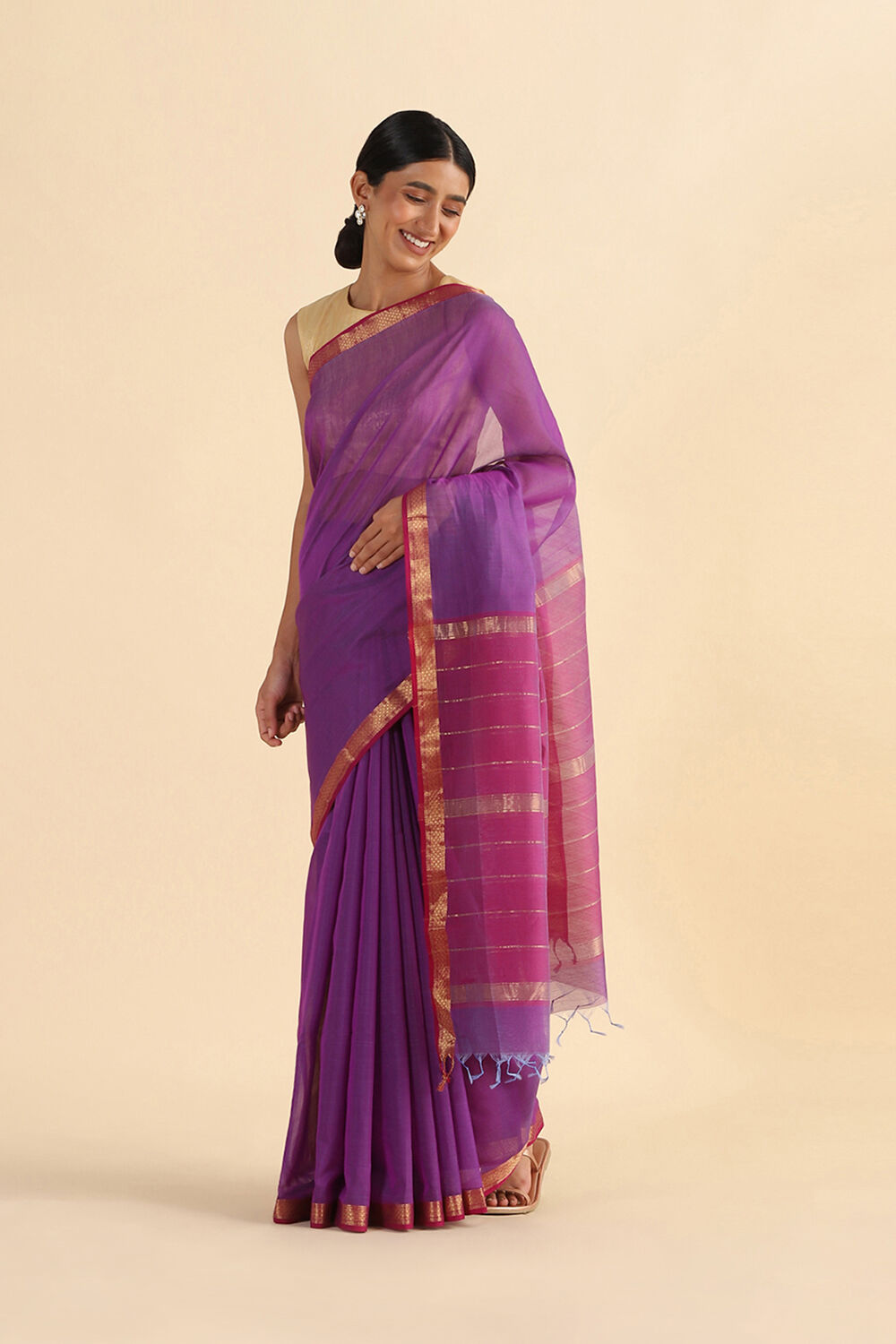 Purple Handwoven Maheswari Pure Silk Cotton Saree image number null