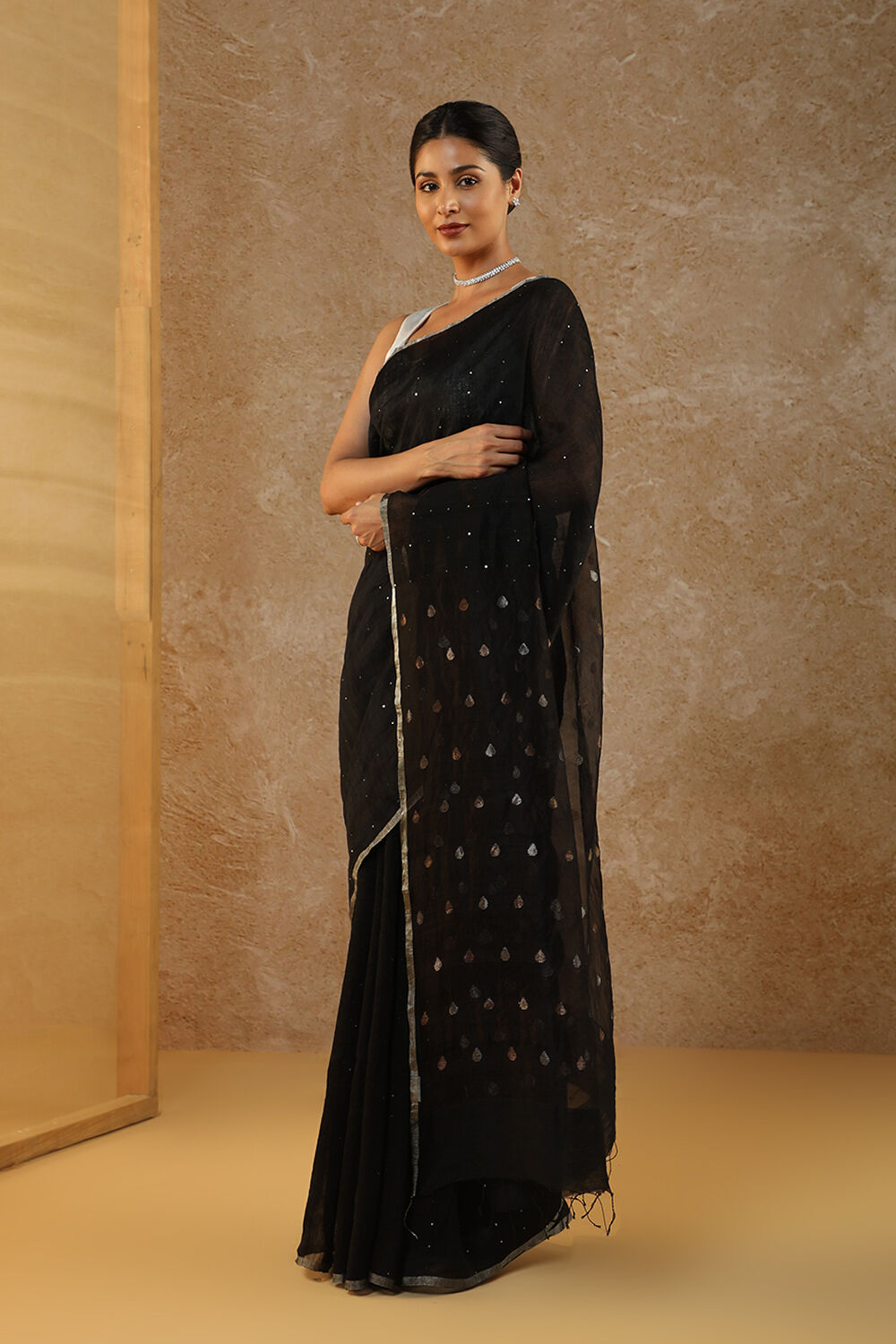 Black Bengal Pure Silk Linen Jamdani Saree image number null
