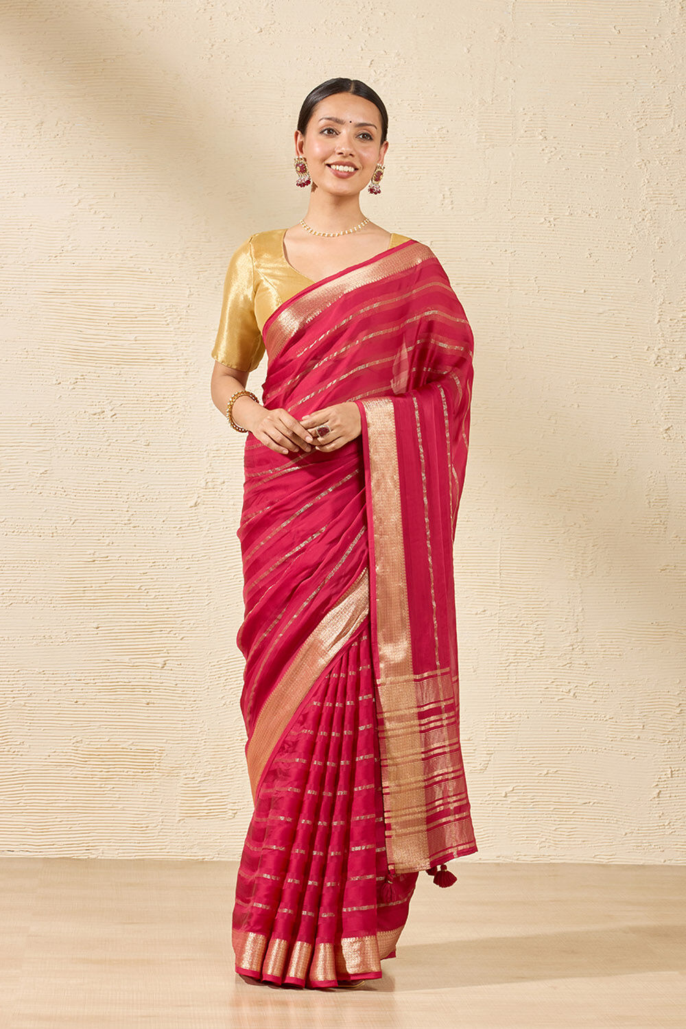 Red Contemporary Viscose Woven Saree image number null