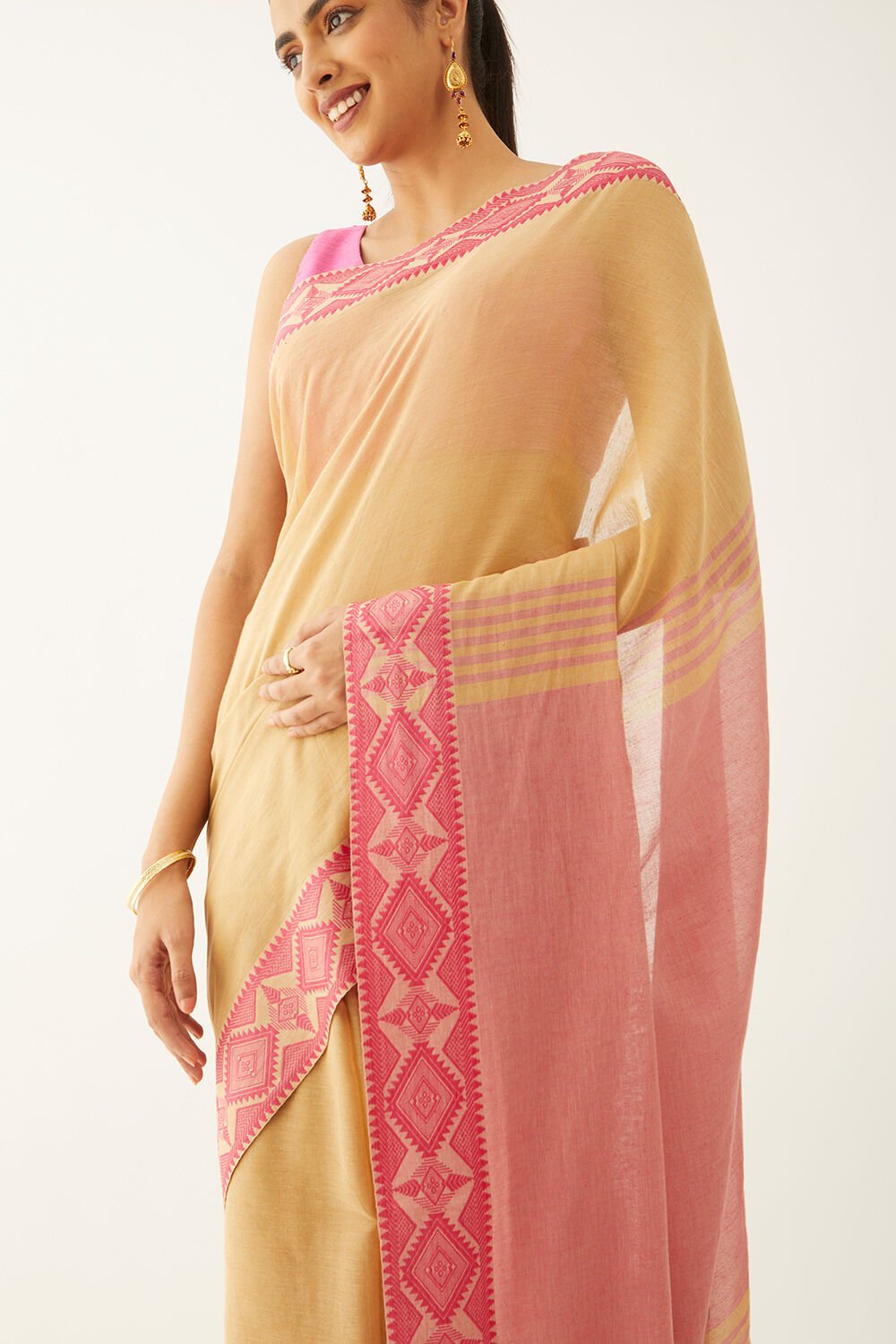 Beige Pure Cotton Woven Design Bengali Saree image number null