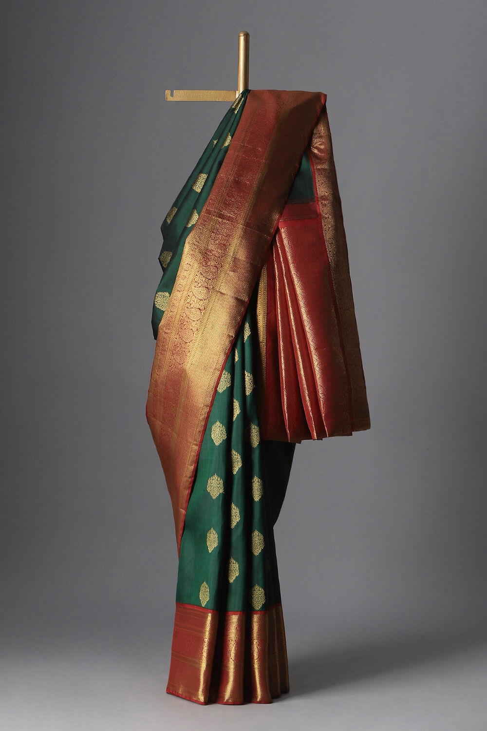 Dark Green Pure Silk Kanjivaram Saree image number null