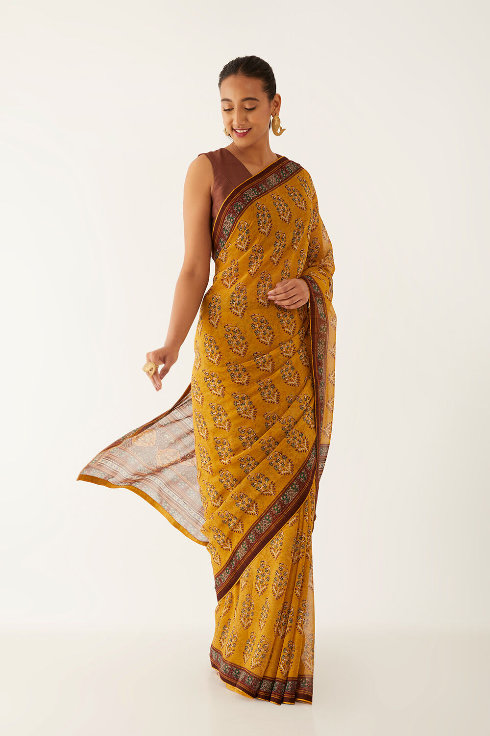Yellow Viscose Georgette Digital Printed Saree image number null