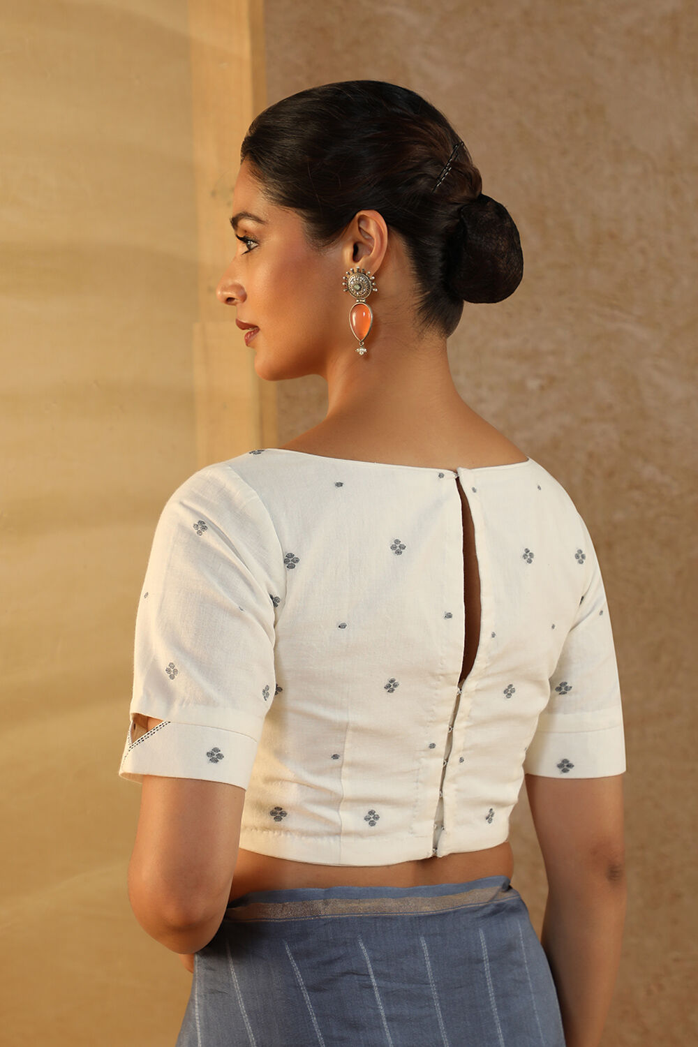 Off White Pure Cotton Jamdani Blouse image number null