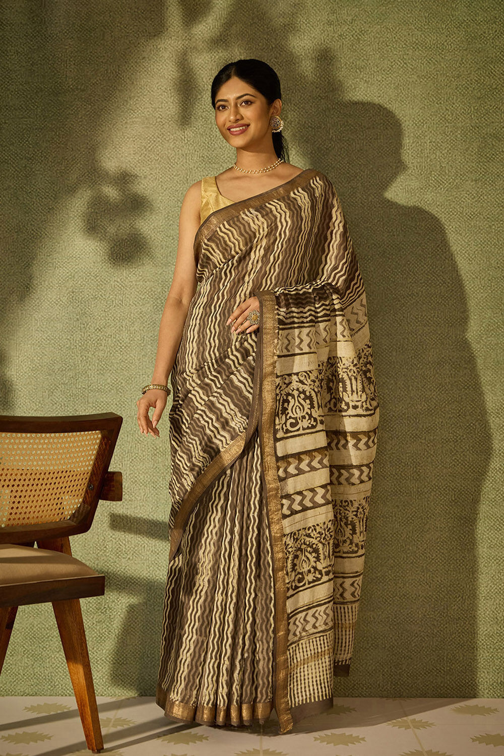Grey Bagru Pure Silk Cotton Dabu Block Printed Saree image number null