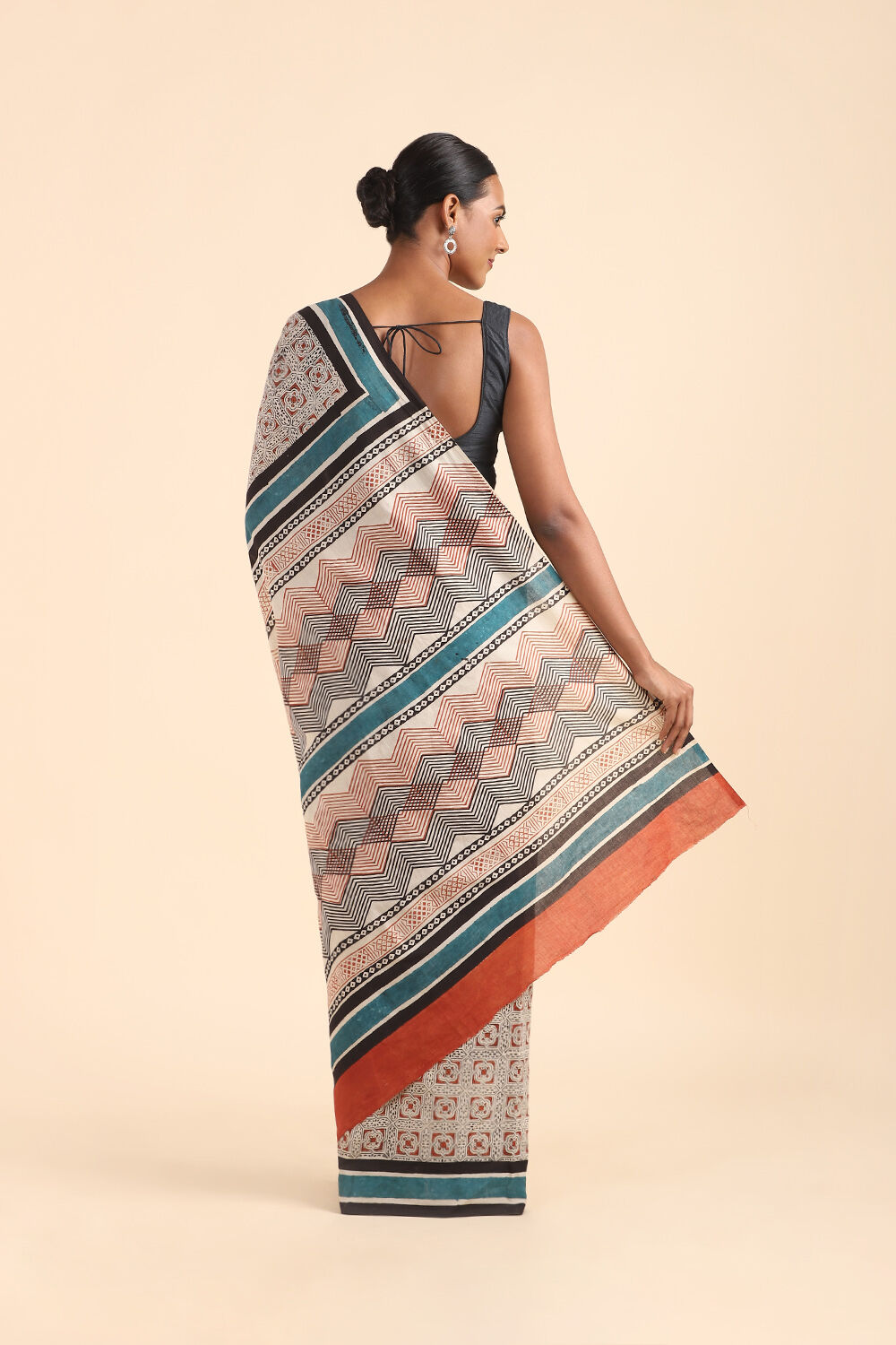 Off Pure White Cotton Bagru Printed image number null