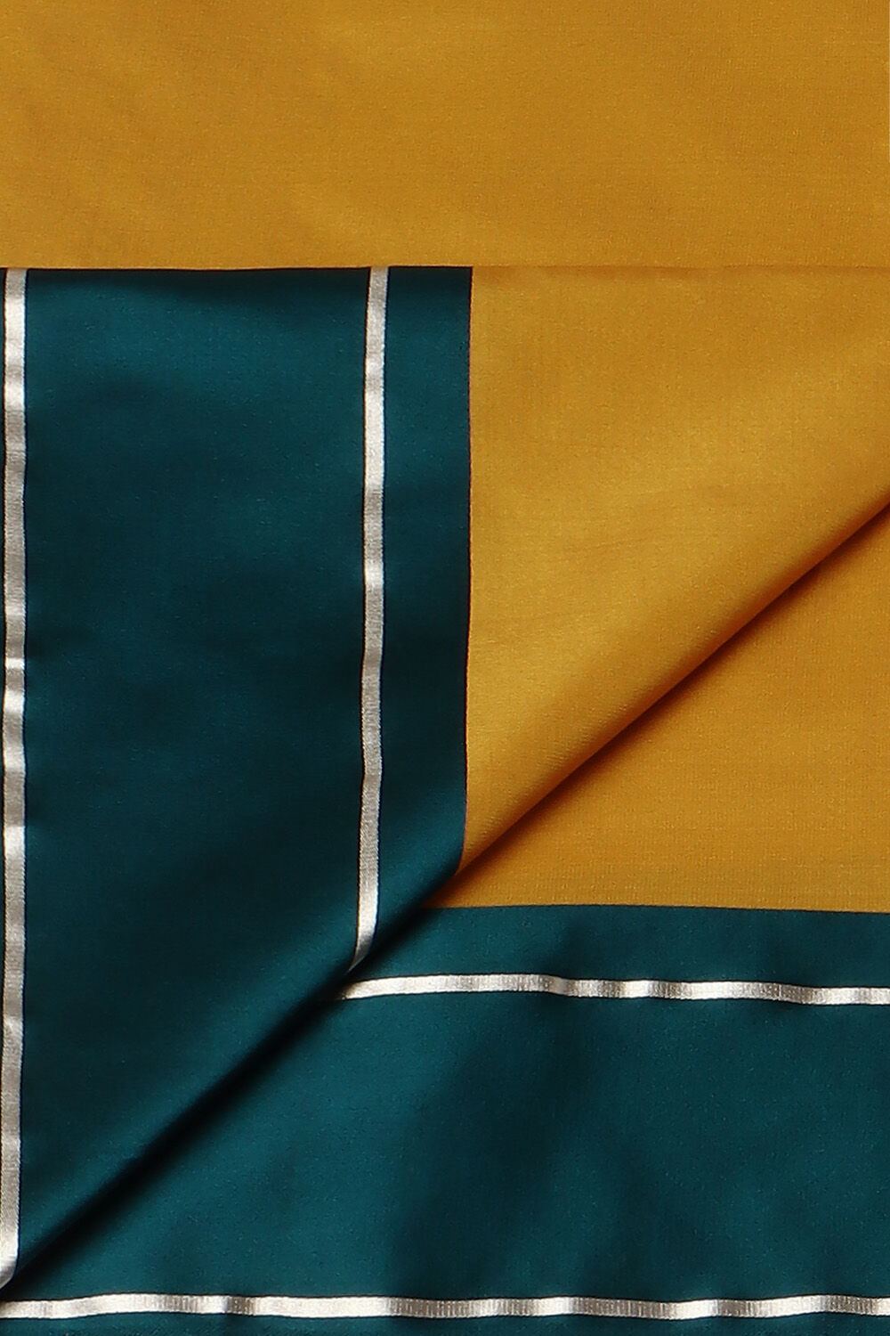 Yellow Pure Silk Banarasi Tanchoi Saree image number null
