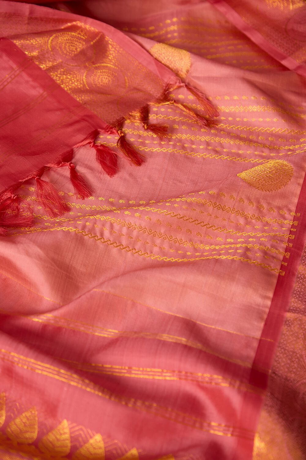 Pink Pure Silk Woven Kanjivaram Saree image number null
