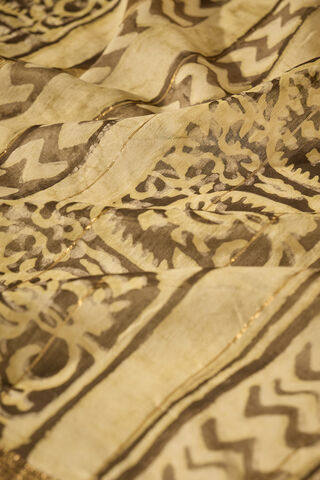 Grey Bagru Pure Silk Cotton Dabu Block Printed Saree thumbnail image number null