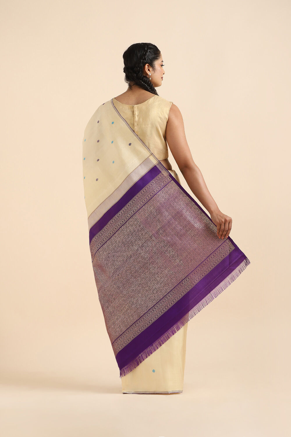 Beige Pure Silk Kanjivaram Saree image number null